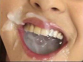 Japanese teenager cutie gets her mouth filled with cum
