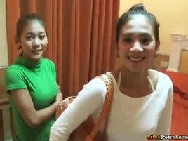 2 nice Filipinas with slurps boobs share