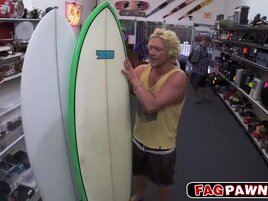 Surfer on his knee giving double blowjob on those big dicks