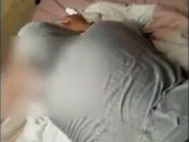 Arab webcam model with big butt is penetrated