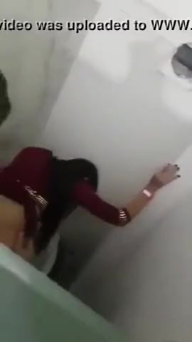 Sex video of man and his girlfriend in the toilet