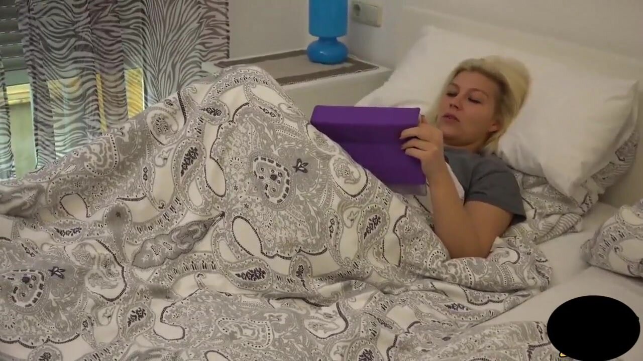 German wife with a tablet gets rectum actively plowed