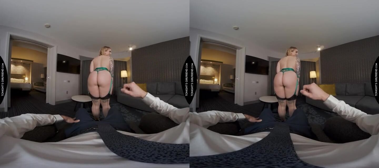 Hottie in stockings fucked in the VR porn video