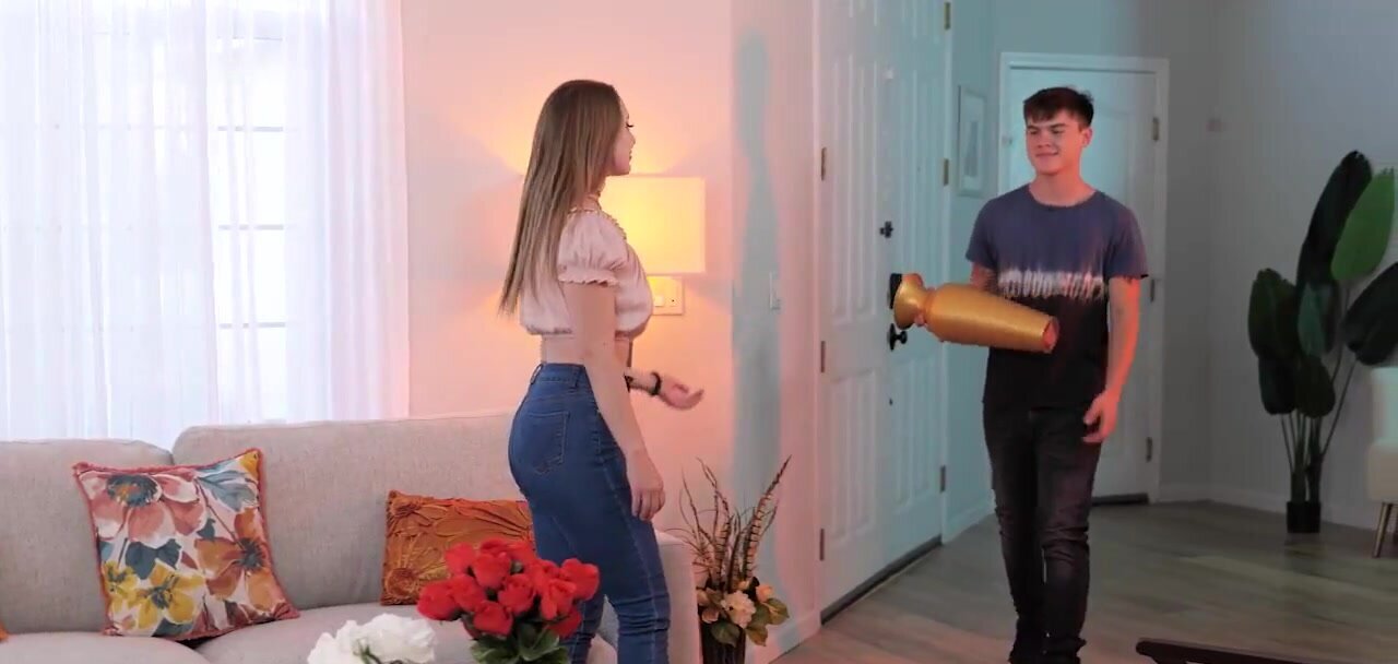 Babe forgets about bestie and gets fucked by stepbro
