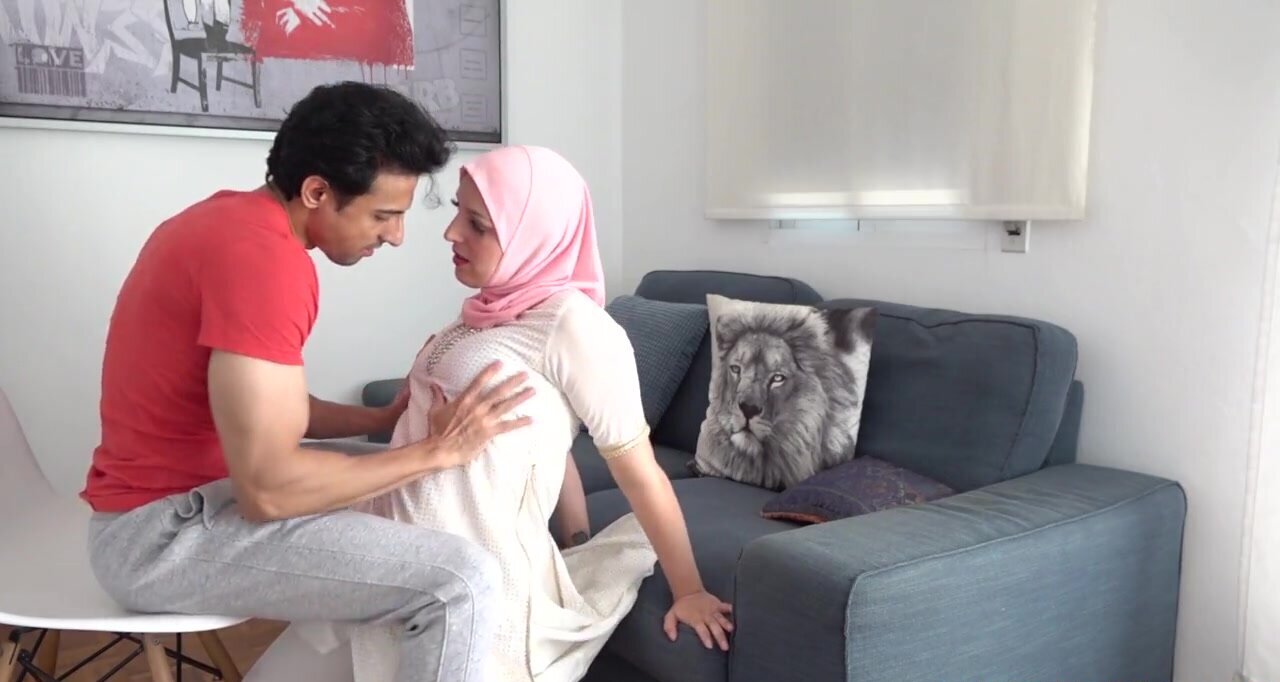 Young whore in Hijab enjoys kinky sex with stepbrother