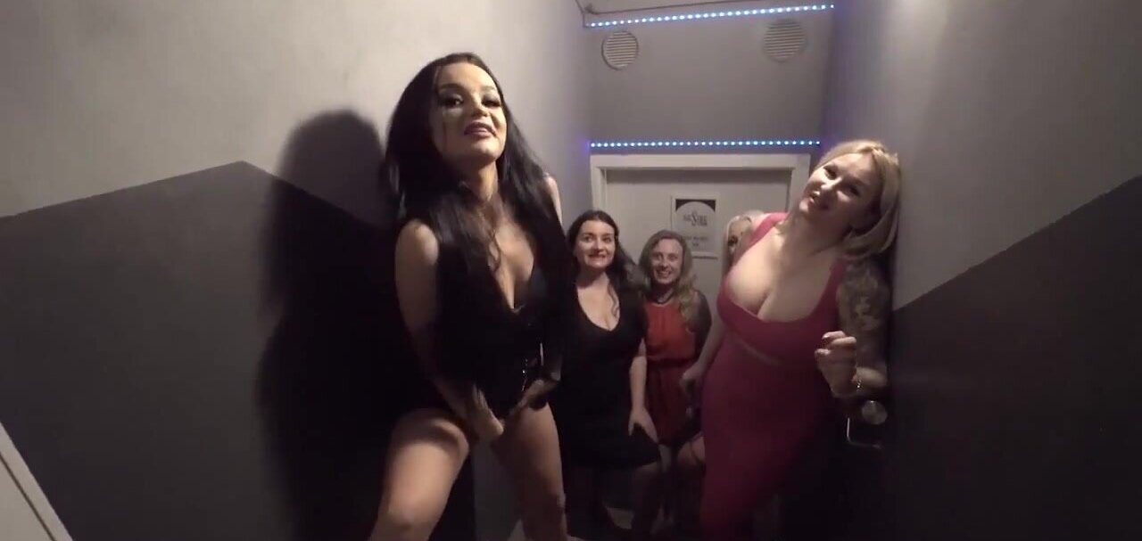 Group sex of mixed-age girls in the jacuzzi