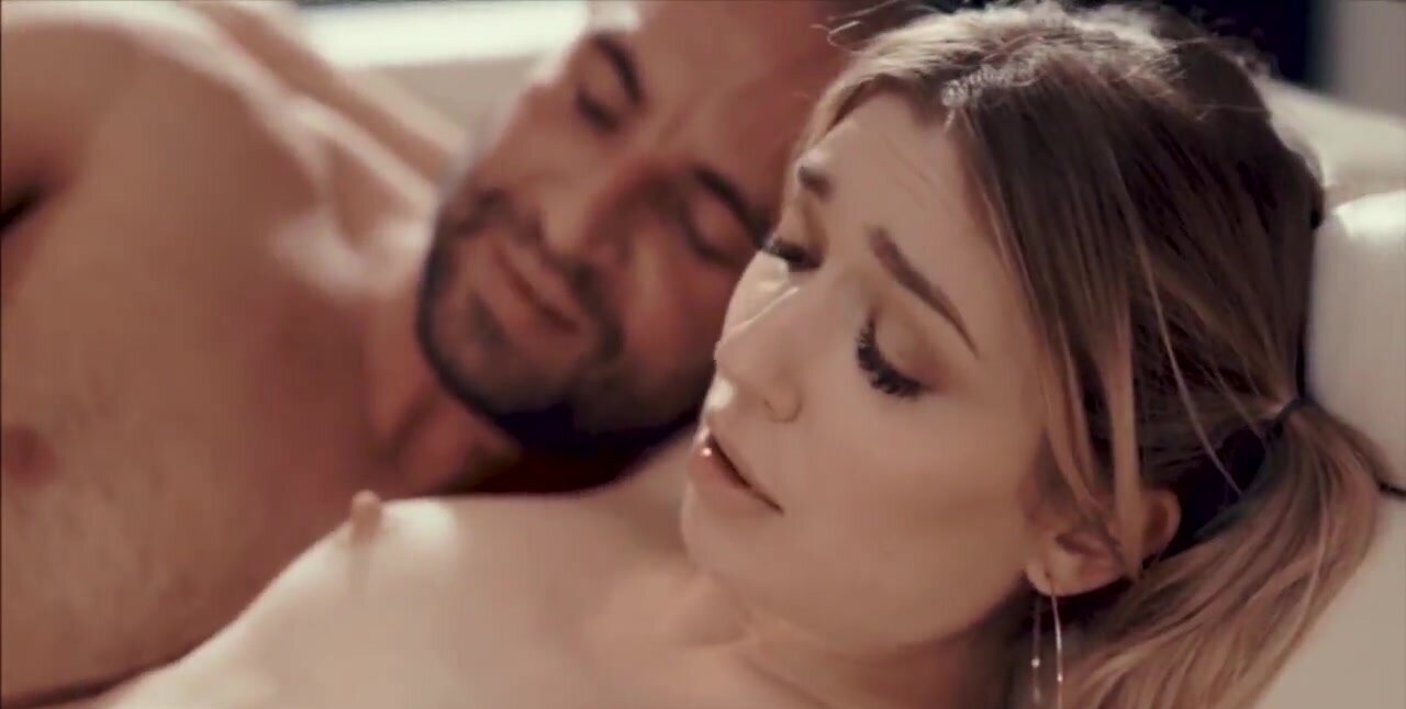 Married woman and lover tempt chick into a threesome