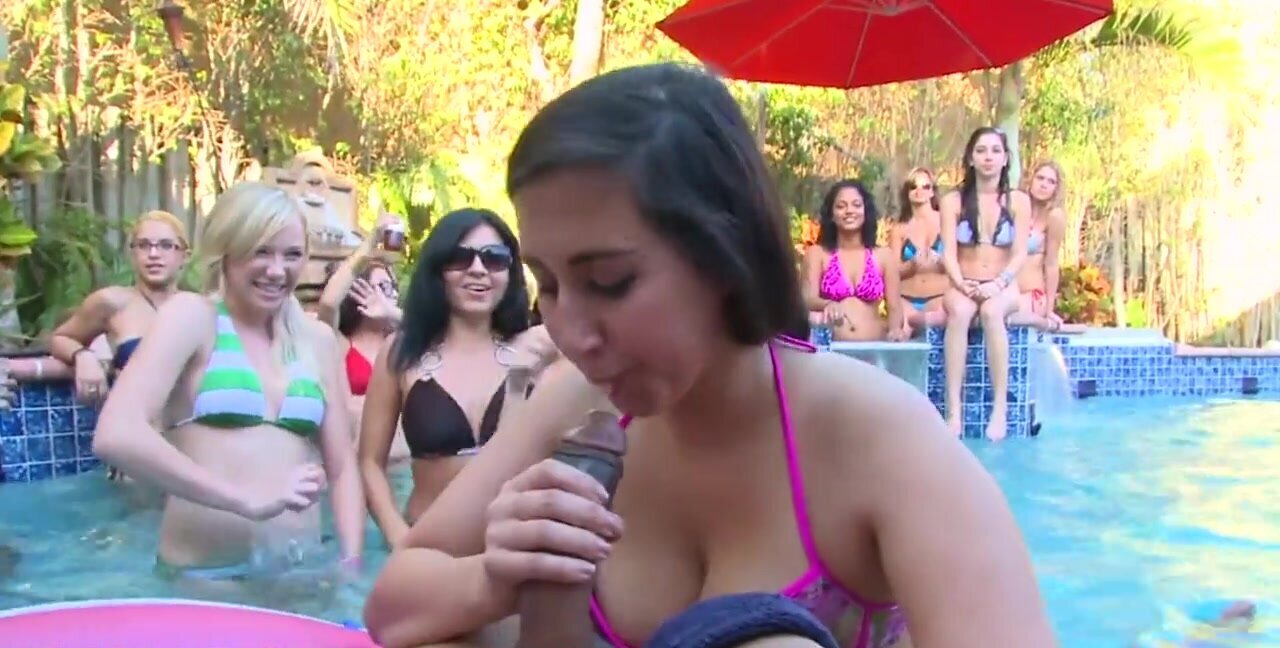 Horny teens suck strippers