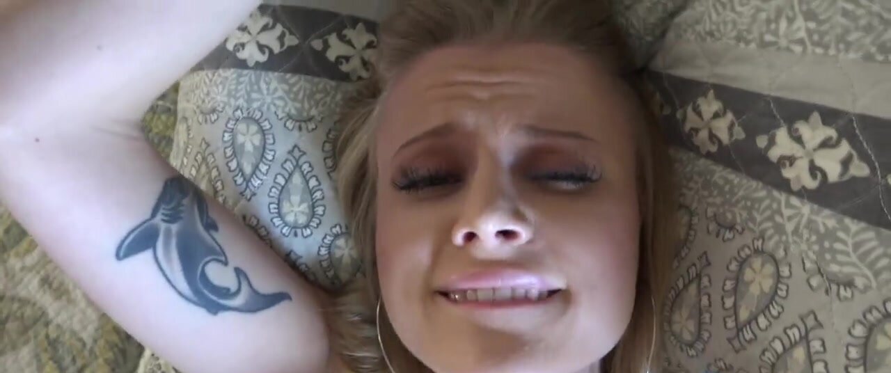 Man captures on the cam hot sex with lovely blonde