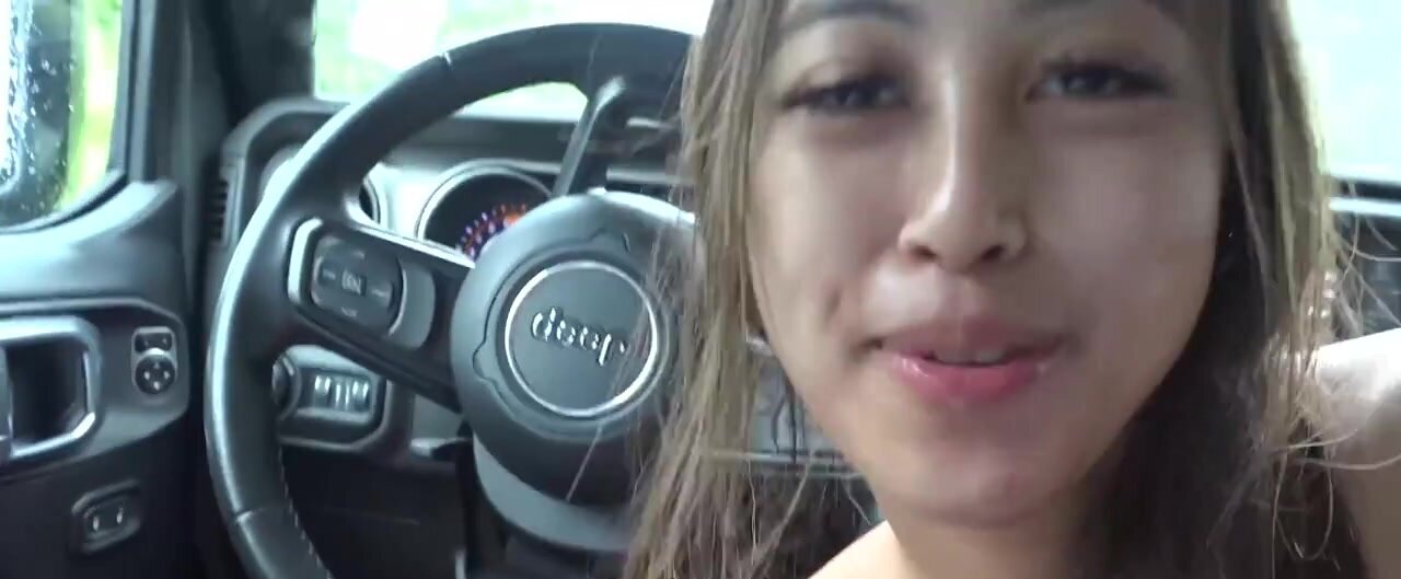 Exotic girl and BF end date with quickie in the car