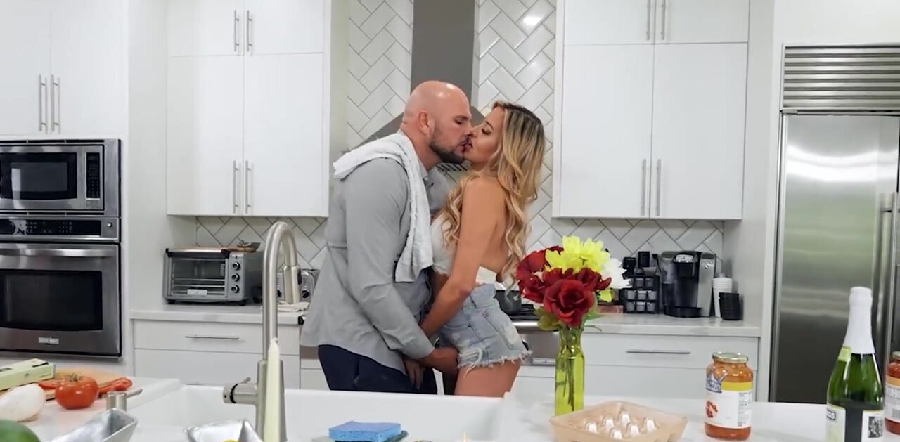 Dazzling blonde nailed by bald bruiser in the kitchen
