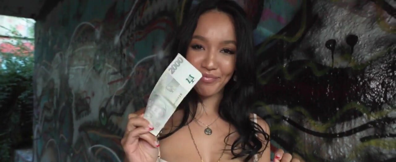 Sex opens the Asian girl the door to model business