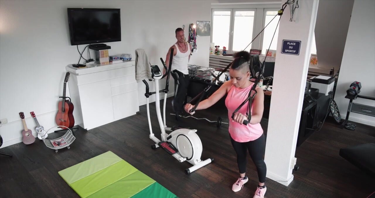 Fit ebony girl is getting the BWC while working out