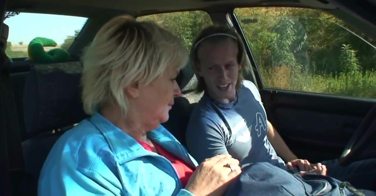Younger dude picks up an older woman and bangs her hard