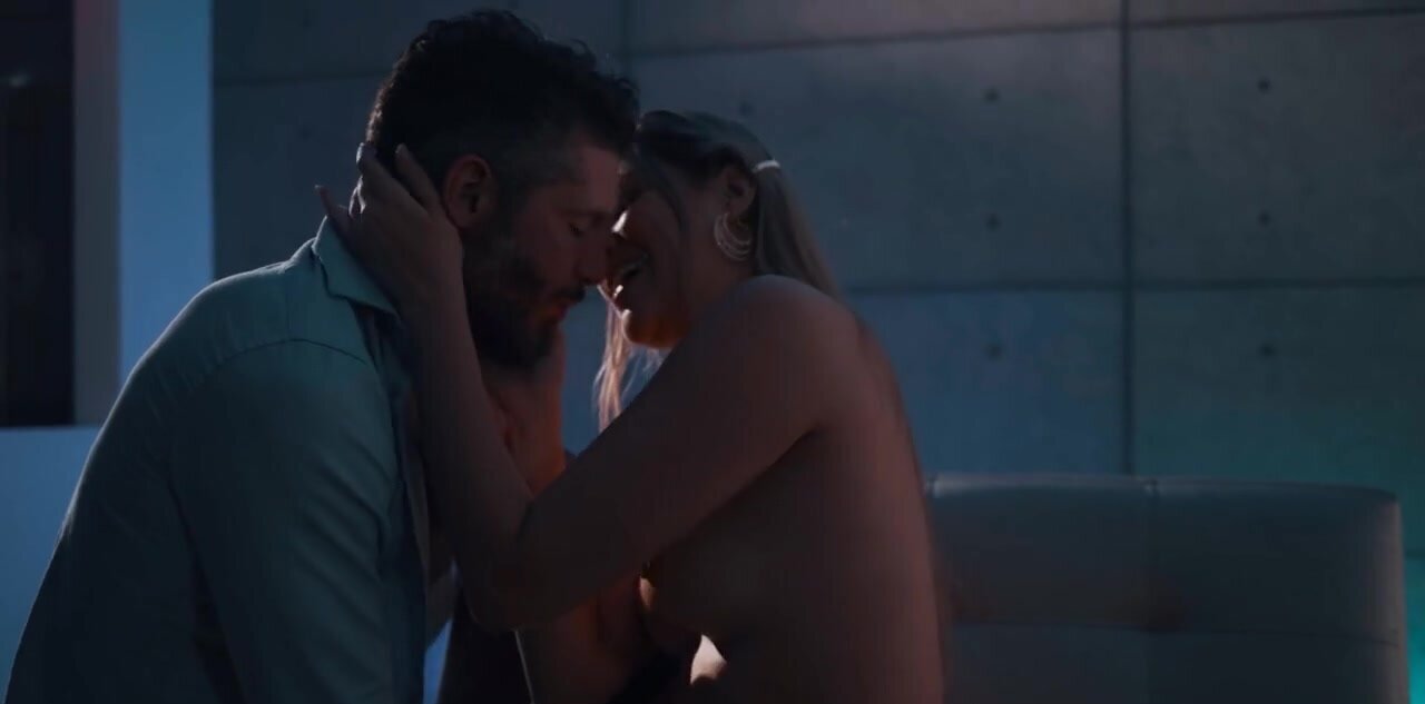Ali Rhodes porn video – Ali Gazelle fucked sideways in a high quality film