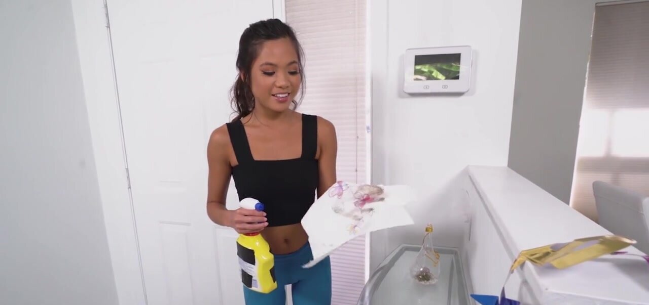 Cute Asian teen Vina Sky receives a tip from Tony Rubino
