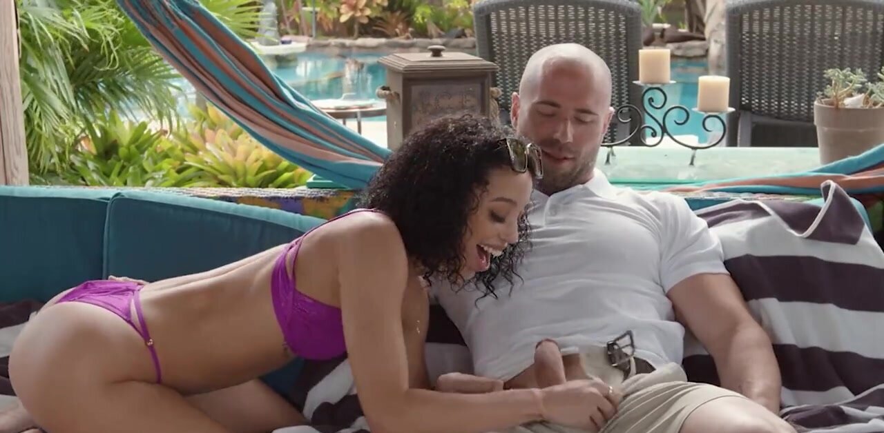 Danny Steele welcomes the exotic babe Alexis Tae with a bang