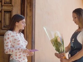 Delivering flowers to the lesbian and giving her an orgasm