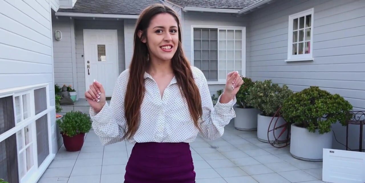 Catalina Ossa porn video – Tight teen is going to seduce him to make a sale