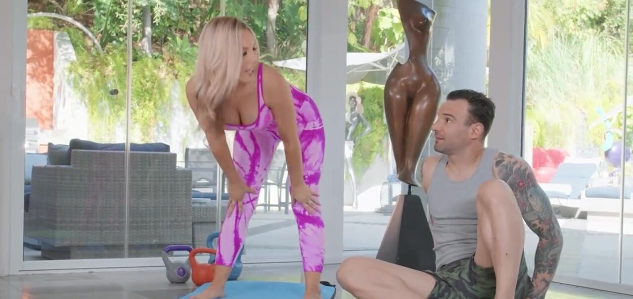 Bunny Madison is too horny to just work out, she needs COCK
