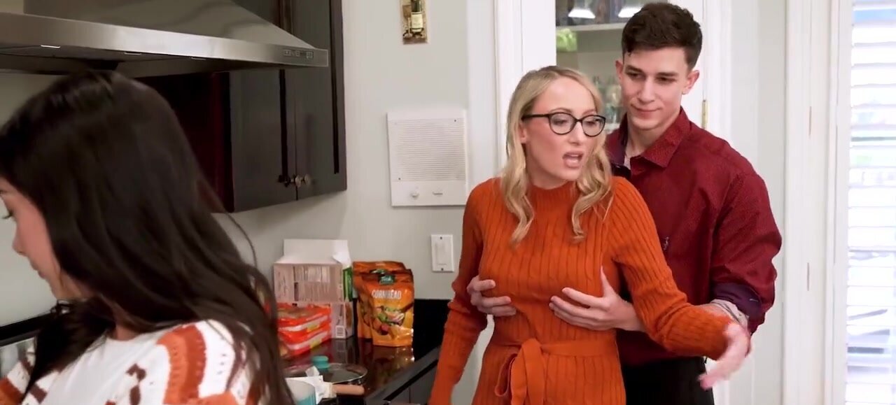 Rowdy thanks FUCKING giving with freeuse stepfamily