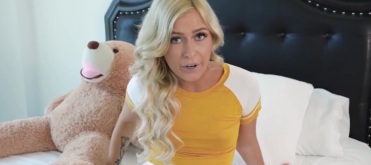 Stepsister is going to scream out loudly during POV sex