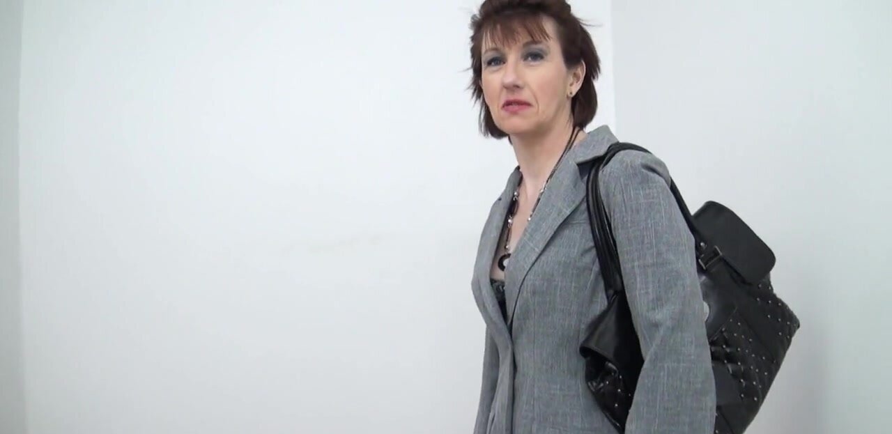 Mature lady connecting with a hard cock in a crazy vid