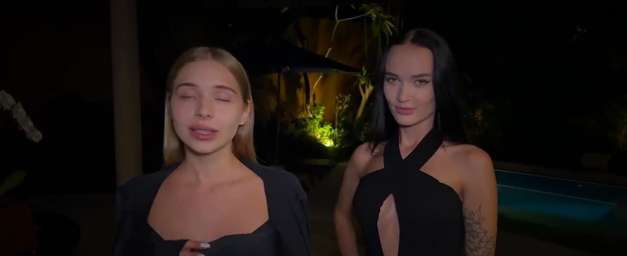 Sasha Sparrow teams up with a horny girl for a threesome