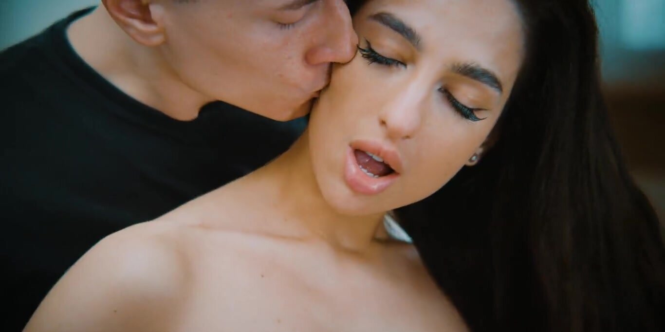Kama Oxi has the hottest looking cunt you have seen