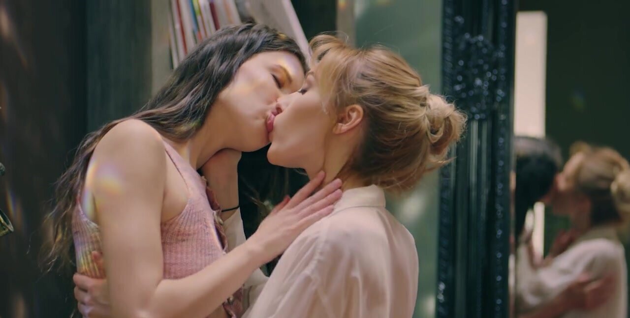 Lez girls with hot bodies seek brilliant orgams today