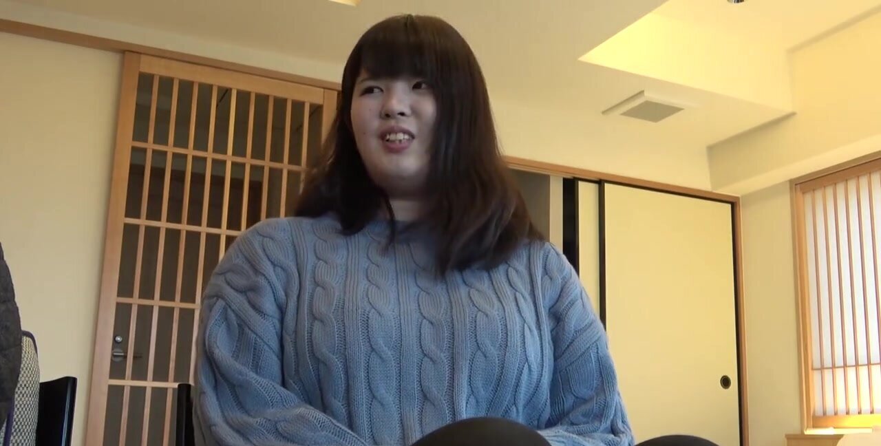 Fat Japanese schoolgirl is on her dad