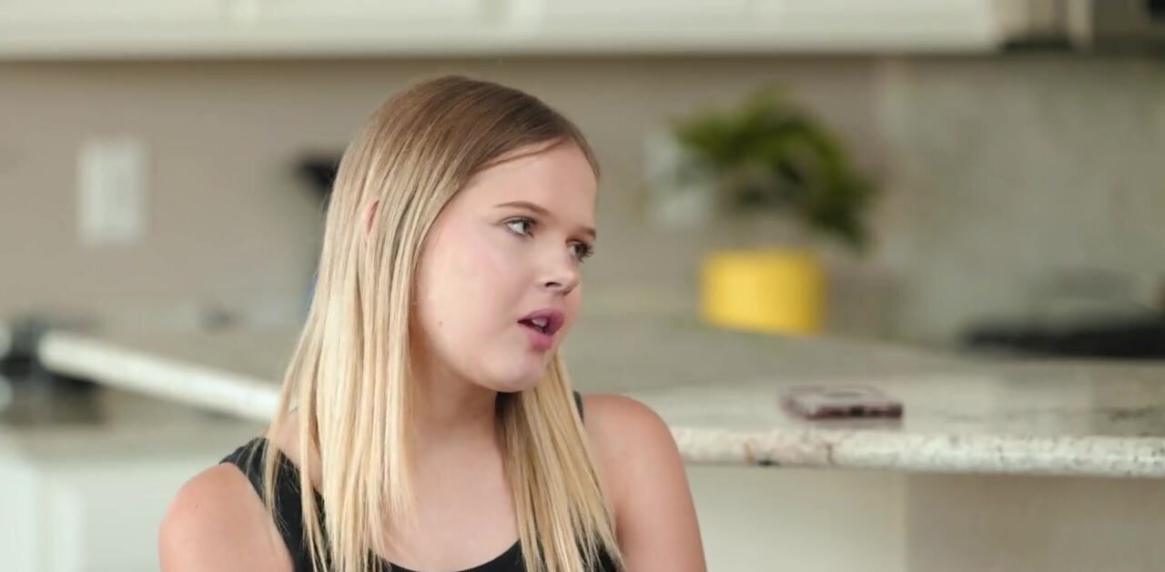 Shy teen seduces her mom