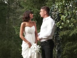 Bridesmaid sucks and fucks a groom right before the wedding