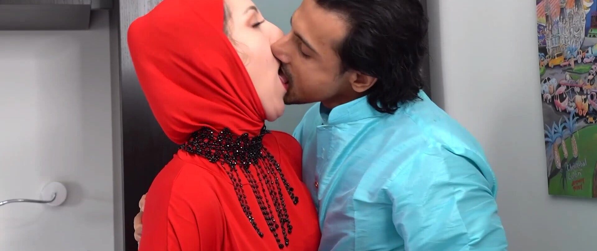Muslim wife with a fat ass banged in front of a cuck