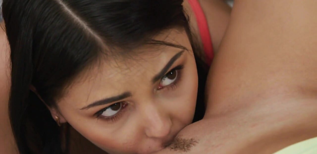 Throne Ownership porn video – Jealous lezzie teen claims ownership over her gf