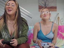 Two hotties with tight pussies end up lezzing out on a couch