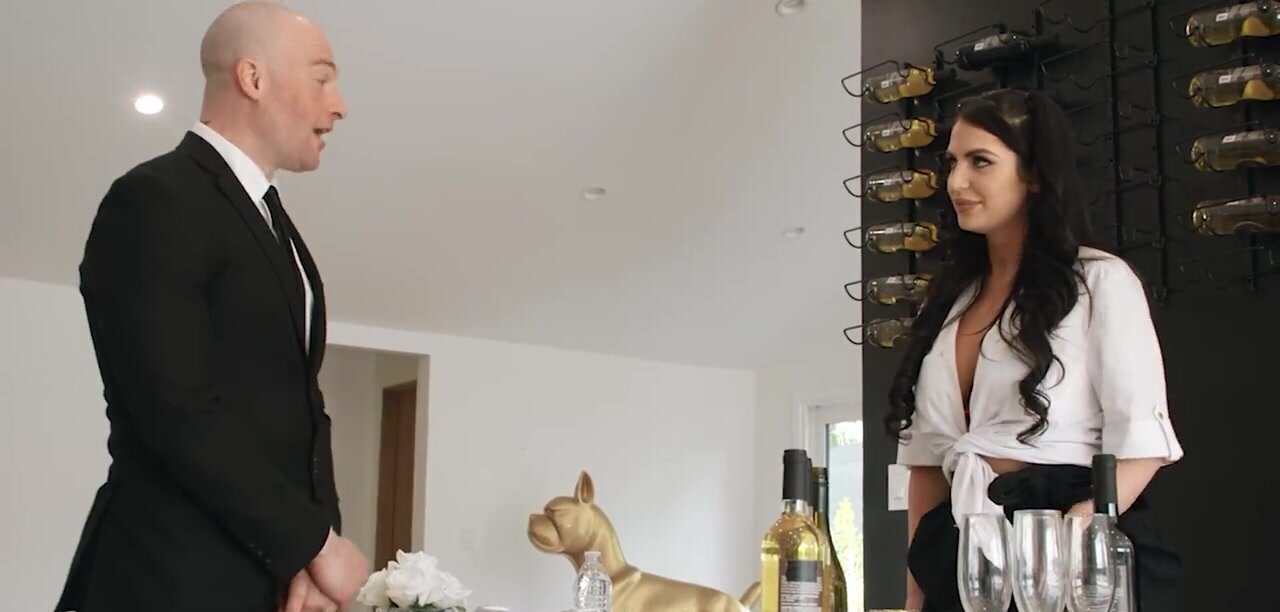 Alexa Payne lets this dude lick her pussy and fuck her HARD