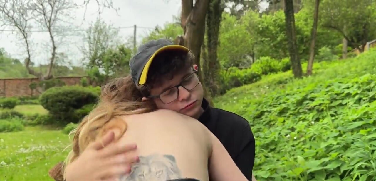 Inked beauty cheating on her man in a very scenic spot
