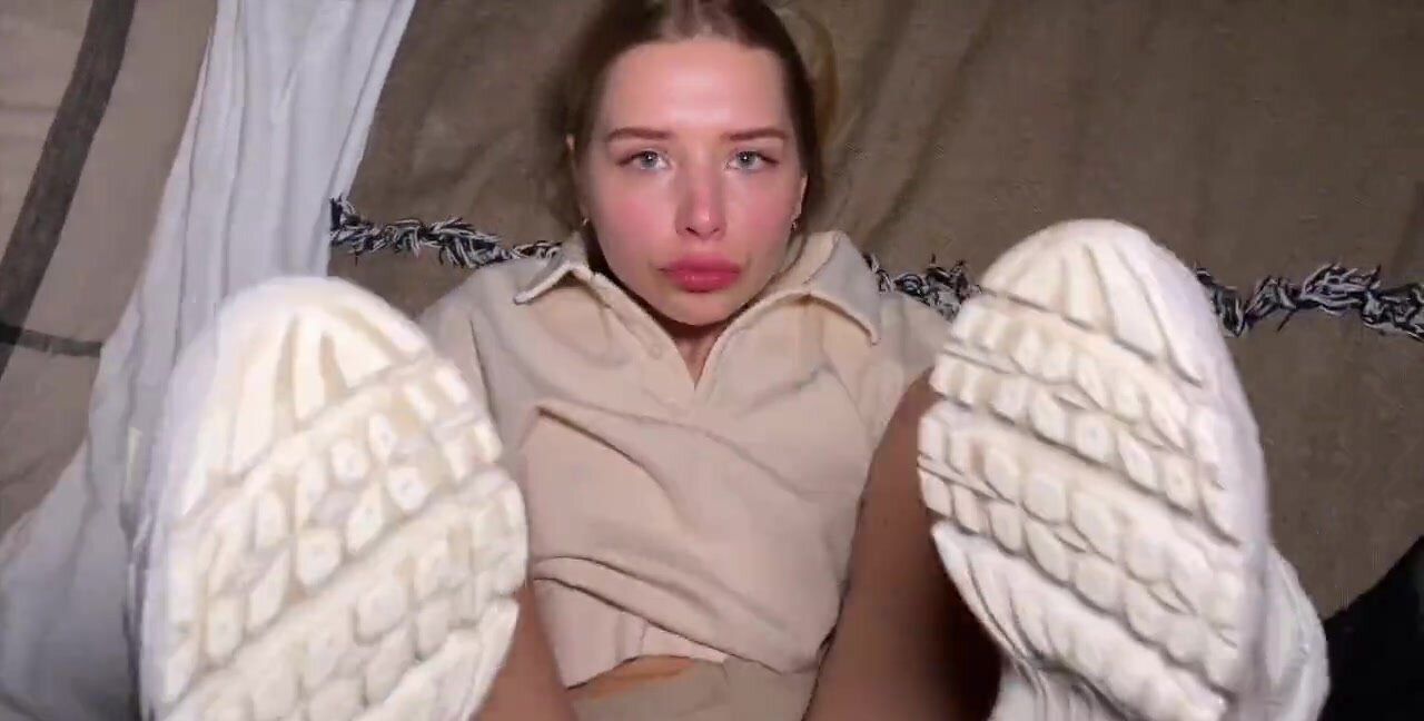 Submissive blonde from Russia wants burgers and fucking