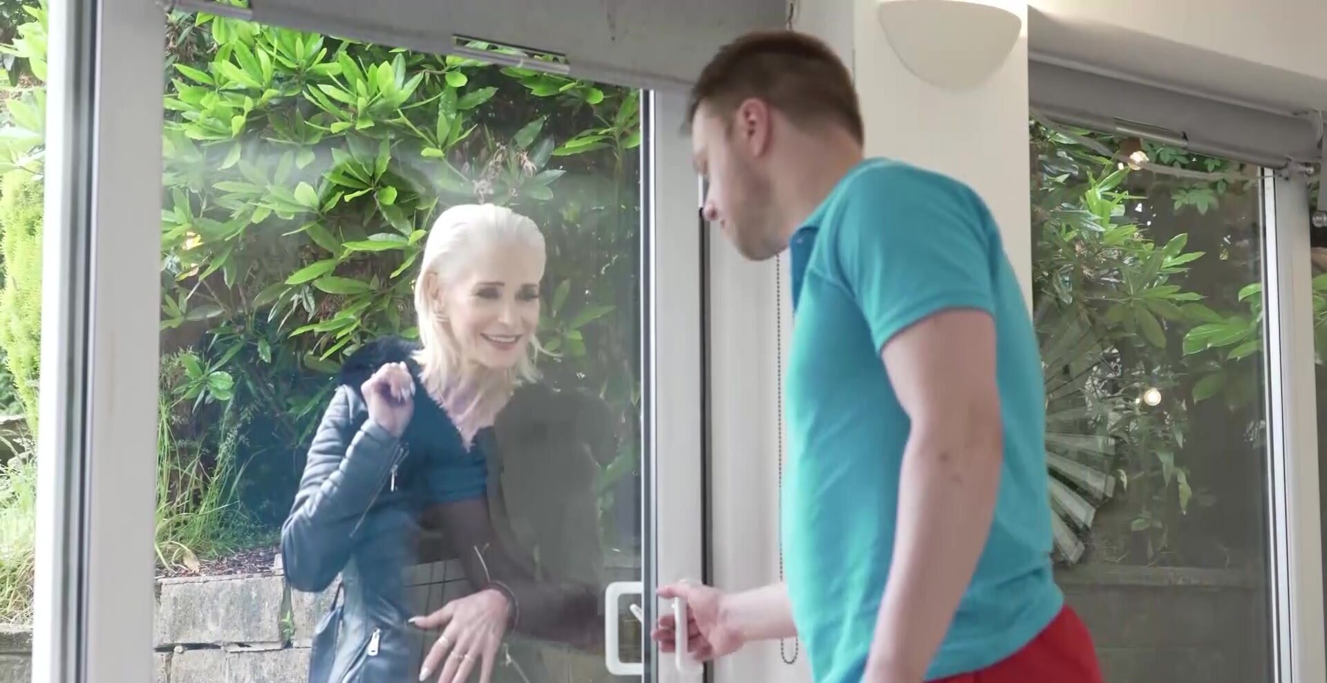 Total granny arrives at his places and quickly seduces him