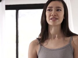 Sexy Gizelle Blanco fucks her nuru masseuse Madi Laine