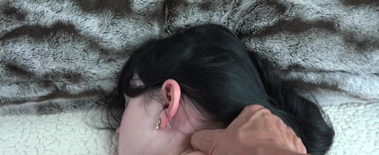 Imani Valor massaged and fingered in a hot vid