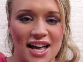Heather Starlet gives a blowjob in a hot POV video