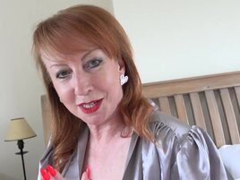 Landlady with a mature pussy needs your dick today