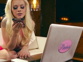 Blonde whores are taking turns eating out a brunette babe