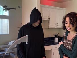 Fucked-up creeper banging the babysitter deeper