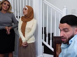 Hijab brunette gets fucked alongside a stepmom