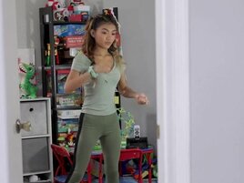 TikToker teen is going to get fucked her own stepbrother