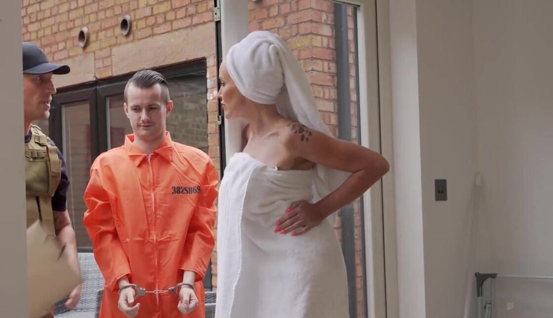 Big tits UK MILF is getting off with a hung inmate
