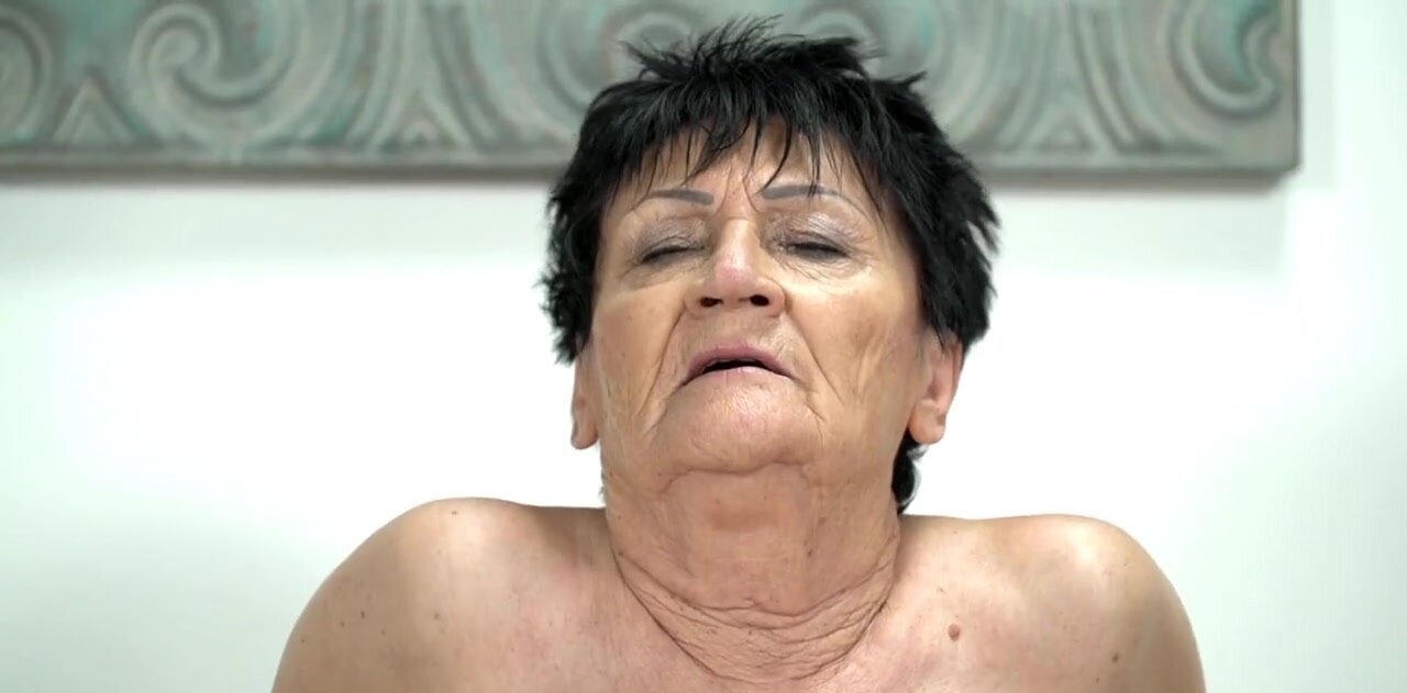 Saggy-ass granny is going to get ravaged for real